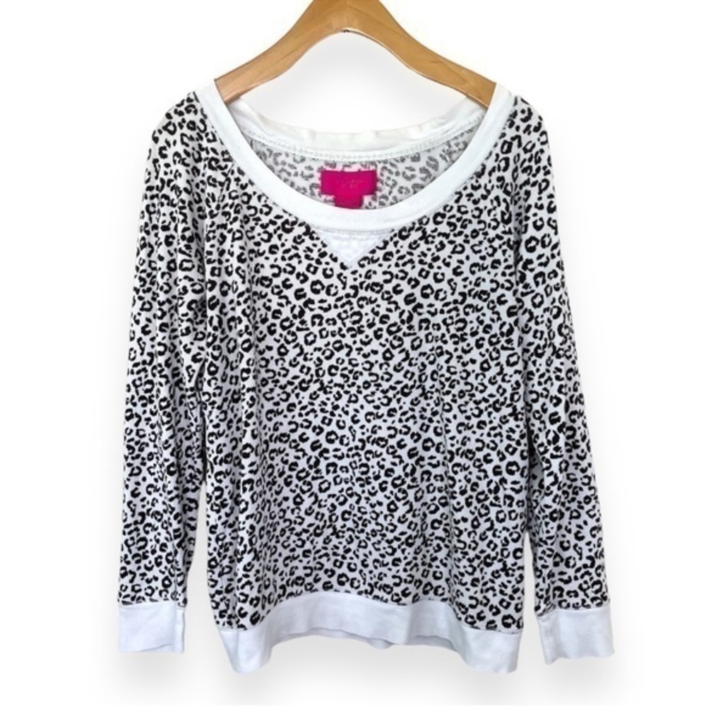 Victoria's Secret Leopard Print Animal Long Sleeve Pajamas Top Only Size M